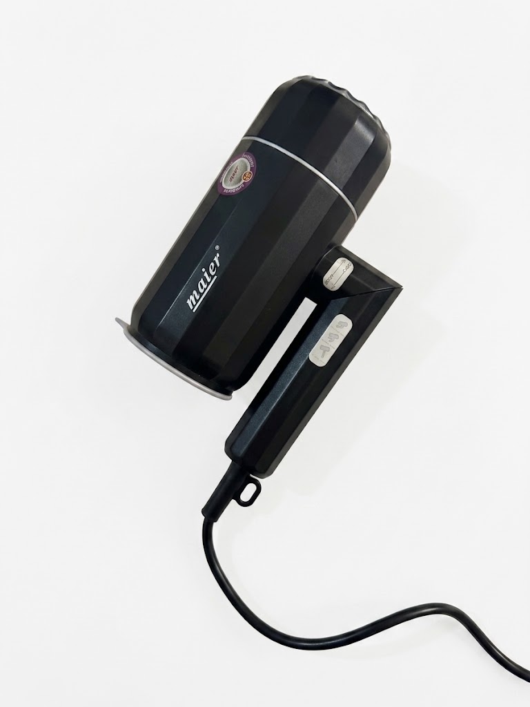 بخارگر دستی لباس مایر Maier مدل Mr-707
